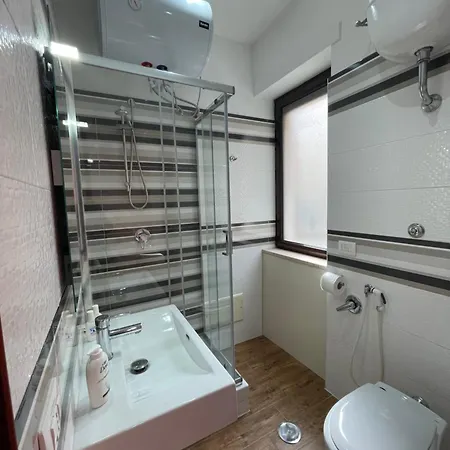 Guest house Regal Stanze Con Bagno Privato 3*