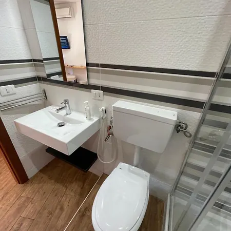 Regal Stanze Con Bagno Privato Guest house Naples
