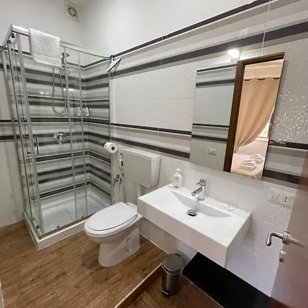 Regal Stanze Con Bagno Privato 3* Naples